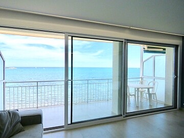 3 beds seafront apartment with panoramic views to the beach of Los Naúfragos * in Ole International