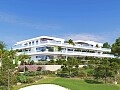 Aticos de lujo de 4 dormitorios en Colinas Golf  in Ole International
