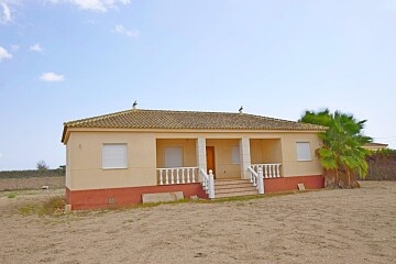 Two country detached villas with 6 bedrooms in Dolores for sale  in Ole International