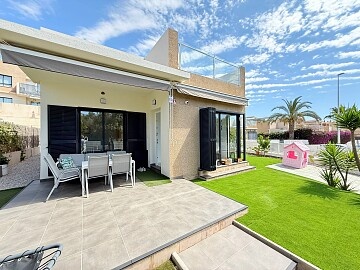 Luxury 3-bedroom villa with private pool in La Zenia in Ole International